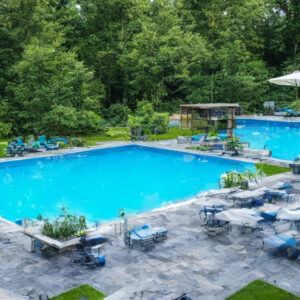 Guide til valg af den bedste svømmeplade til din pool